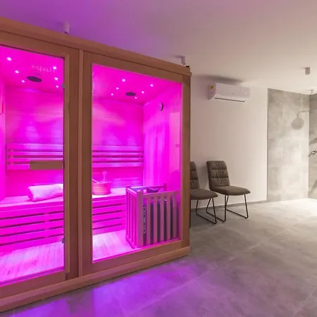 Luxury Favela With Heated Pool Villa Trogir