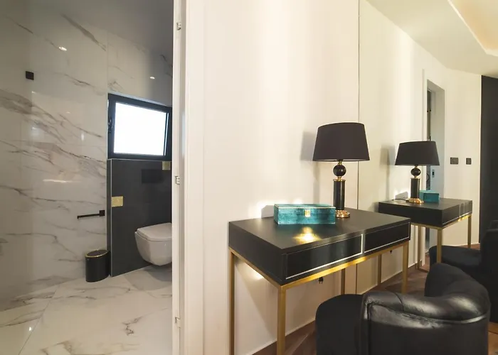 Willa Luxury Villa Favela - Modern Design - Heated Pool - Stunning Sea View
