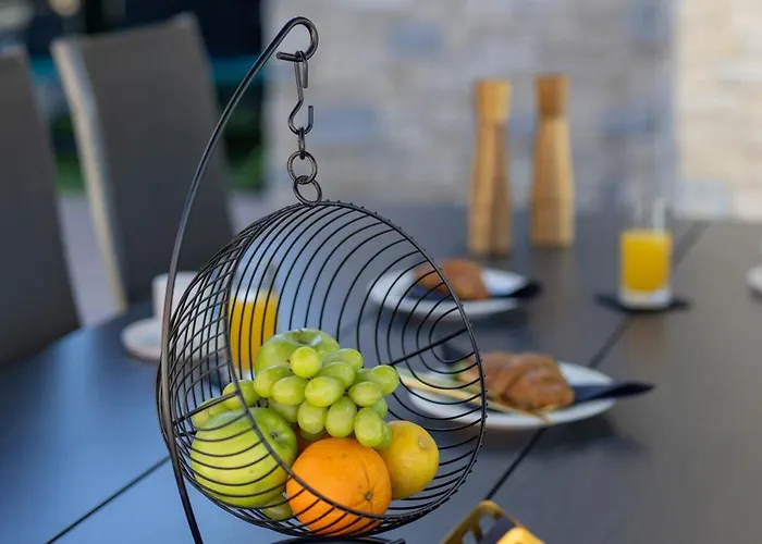 Luxury Favela With Heated Pool וילה