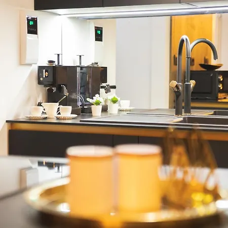 Luxury Favela With Heated Pool Villa *