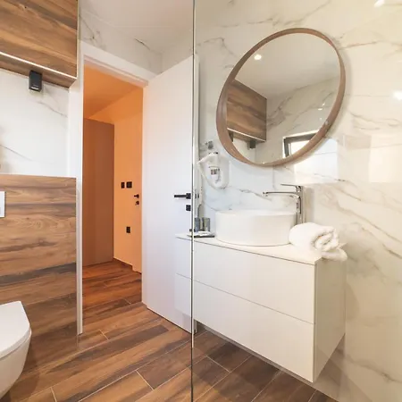 Luxury Favela With Heated Pool Villa *