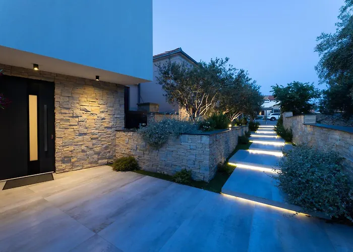 Luxury Villa Favela - Modern Design - Heated Pool - Stunning Sea View 트로기르