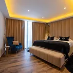 Luxury Favela - Modern Design - Heated Pool - Stunning Sea View *