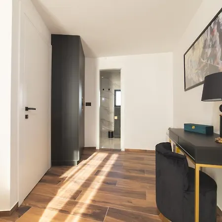 Luxury Favela - Modern Design - Heated Pool - Stunning Sea View