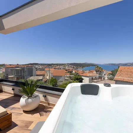Luxury Favela - Modern Design - Heated Pool - Stunning Sea View Willa Trogir