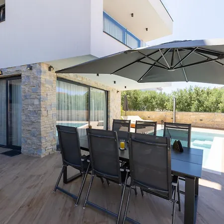 Luxury Favela - Modern Design - Heated Pool - Stunning Sea View Willa *