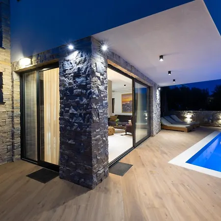 Vila Luxury Villa Favela - Modern Design - Heated Pool - Stunning Sea View Trogir