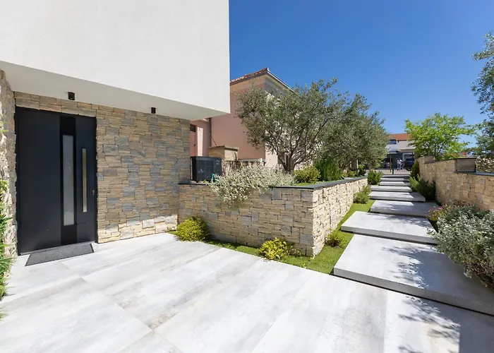 Vila Luxury Villa Favela - Modern Design - Heated Pool - Stunning Sea View Trogir